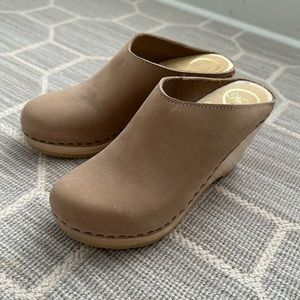 Gorgeous No. 6 clogs.